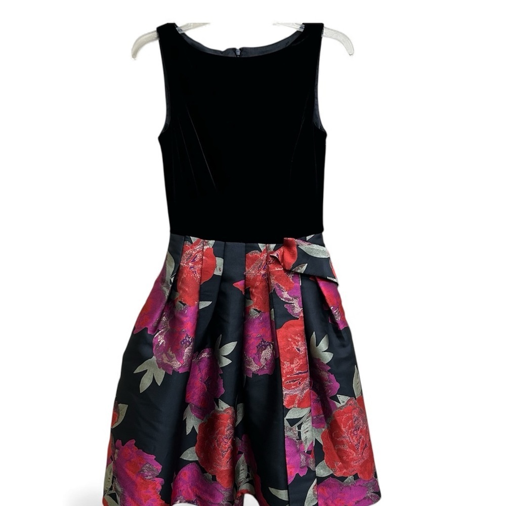Alex Marie Allie Jacquard Fit & Flare A Line Skirt w Pockets Pink & Black Floral - Picture 4 of 6